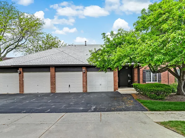 242 Stanhope Dr Unit B, Willowbrook, IL 60527