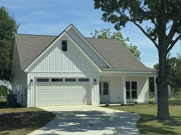 608 E Church, Headland, AL 36345