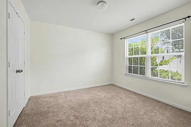 3879 Foliage Dr — Photo 11