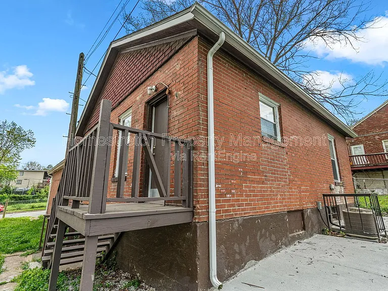 7135 Woodrow Ave — Photo 5
