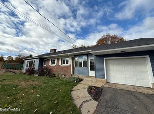 346 E Mountain Rd, Westfield, MA 01085