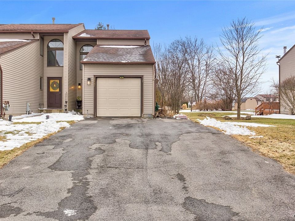 1st image of 8487 Bubbling Springs Dr