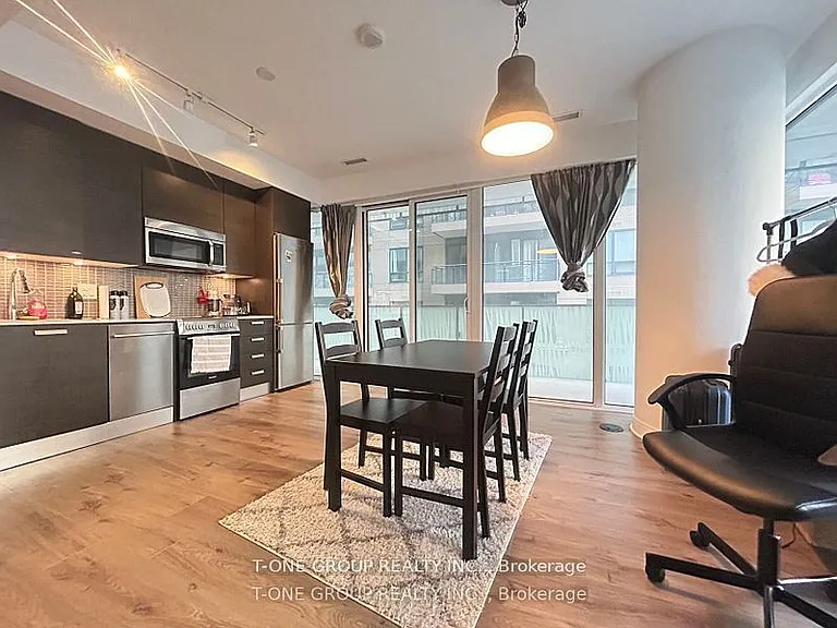 42 Charles St E #407 — Photo 7