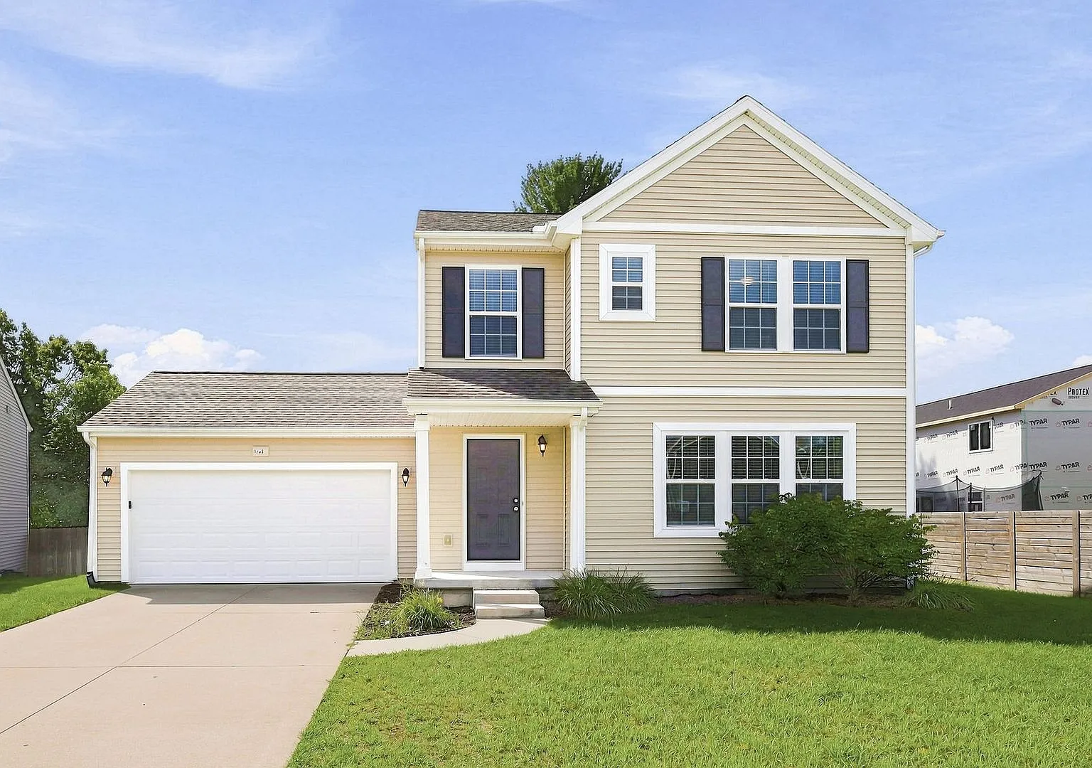 Move In Special: Get August & September Rent FREE! Move in by August 31stto receive FREE rent for... — Photo 1
