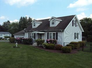 31 Slope Dr, Hackettstown, NJ 07840