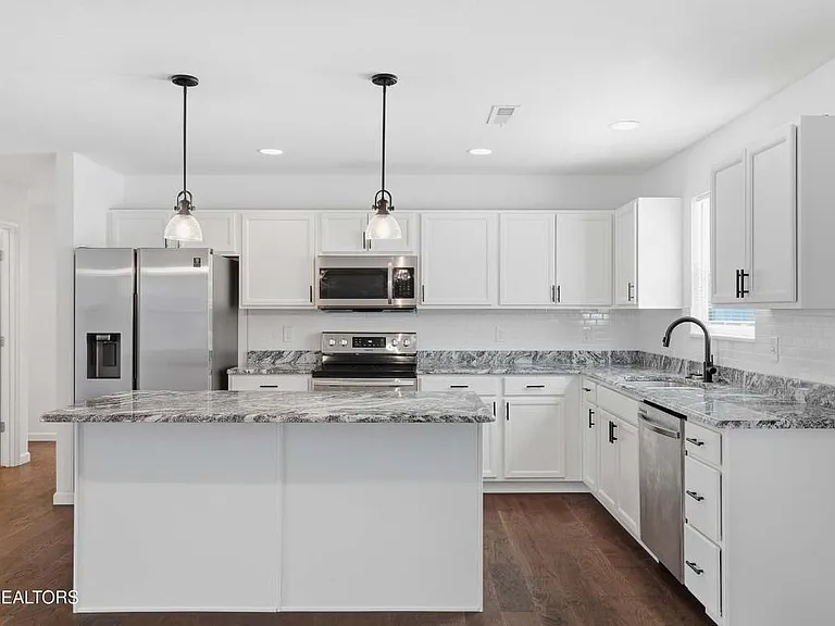 6513 Cara Cade Ln — Photo 14