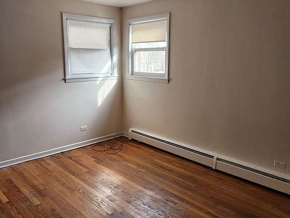 4th image of 6037 N Francisco Ave #2E