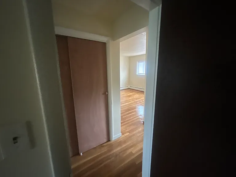 31 Regina Rd #6 — Photo 3