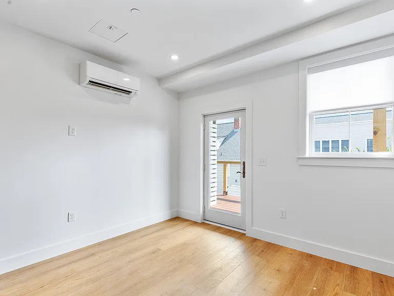 113 Ives Street — Photo 140