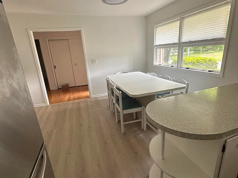172 Larchwood Ave — Photo 13