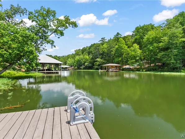 15075 Four Winds Rd, Northport, AL 35475