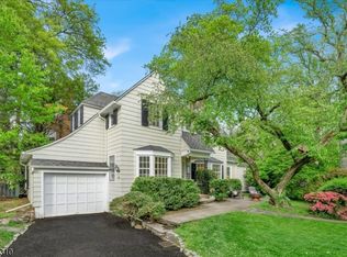 16 Brookside Rd, Maplewood, NJ 07040