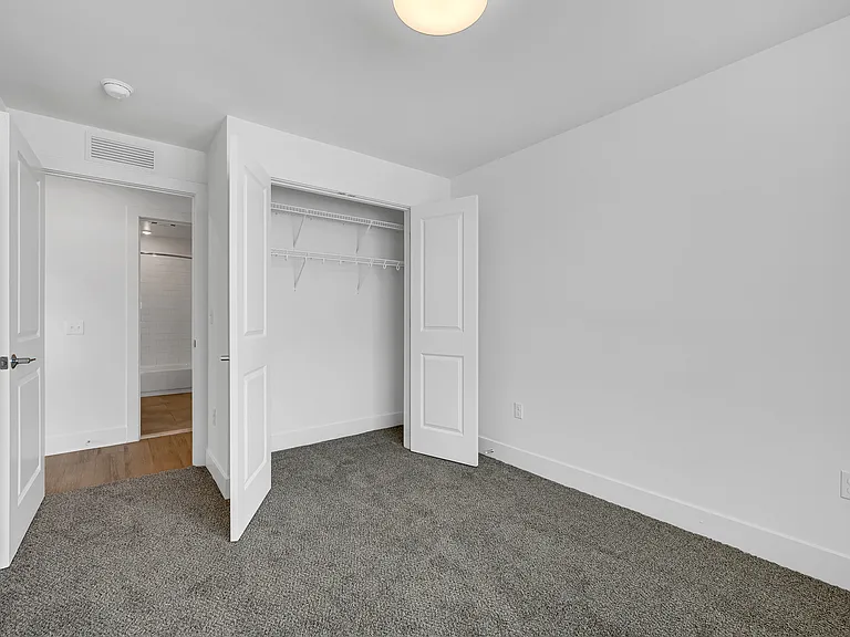Beech Tree Place Apartments — Photo 19