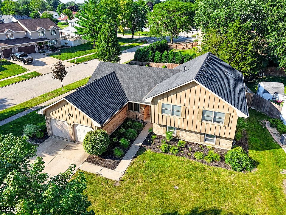 1st image of 2913 Vimy Ridge Dr