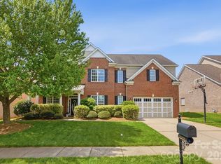 11416 Ashbourne Hall Rd, Charlotte, NC 28277