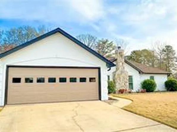 2118 Bridle Ct, Phenix City, AL 36867