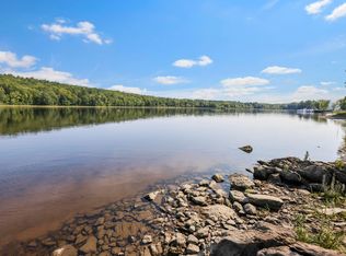 63 Riverview Dr, South Gardiner, ME 04359