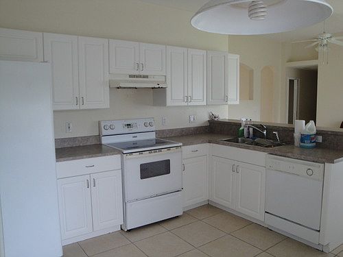 5th image of 1020 Aaron Dr