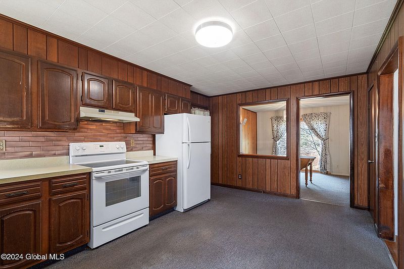 4th image of 9492 Duanesburg Road