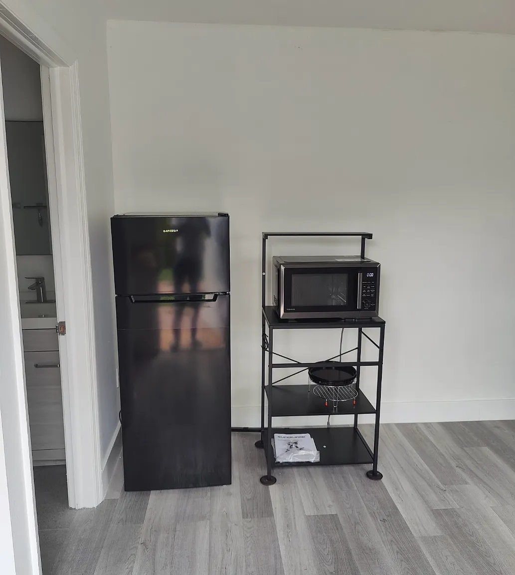 Studio, 500 sqft, $1,500 — Photo 2