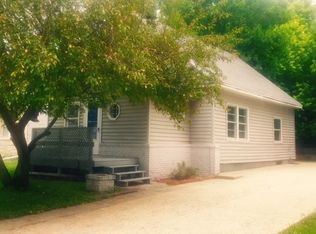 829 E 28th St, Des Moines, IA 50317