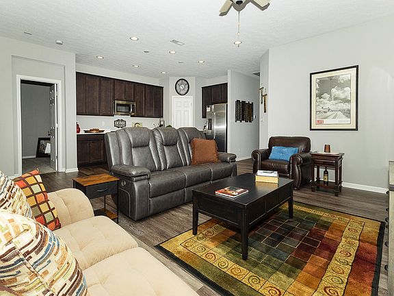 4th image of 2641 Cottage Ct