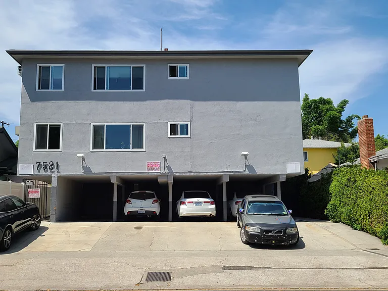 7521 Norton Ave #7 — Photo 23