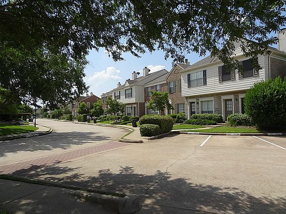 5th image of 2930 Grants Lake Blvd APT 405
