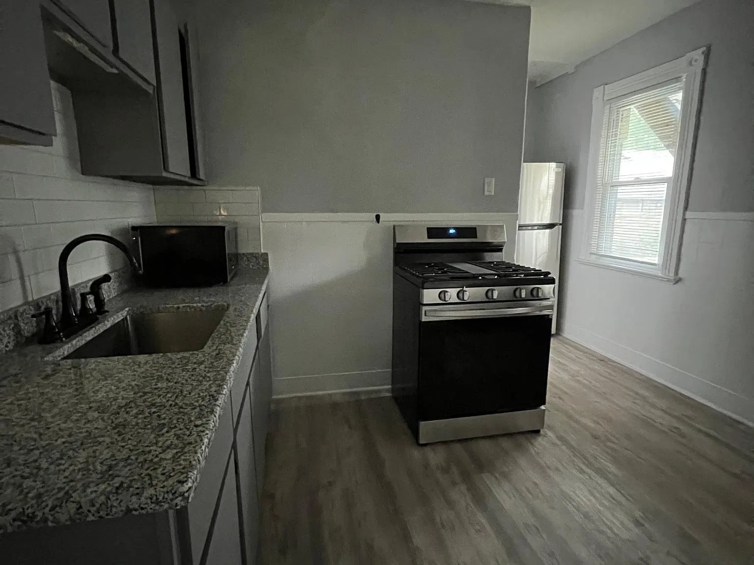 2 bed, 1200 sqft, $1,250 — Photo 1