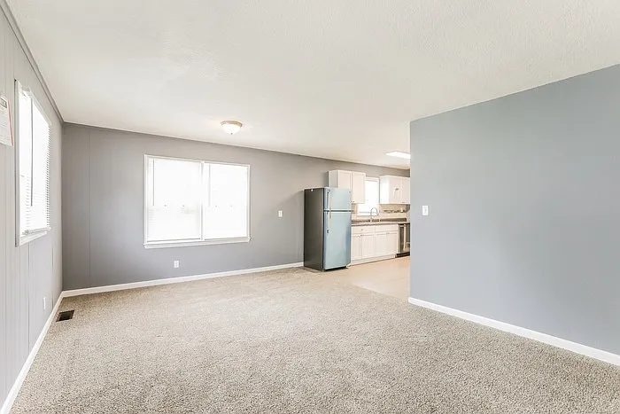 3 bed, 2.0 bath, 1016 sqft, $1,445 — Photo 4