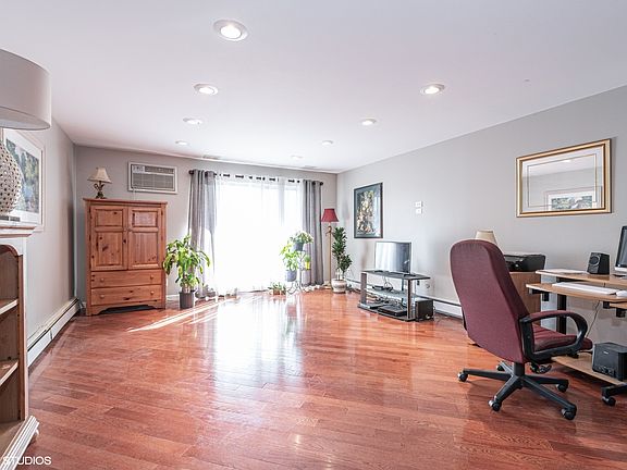 3rd image of 5506 Lincoln Ave Unit 423