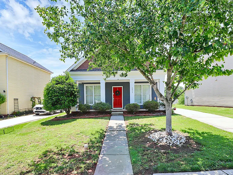 2035 Golden Ridge Ln — Photo 4