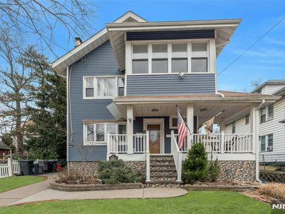 561 Grand Ave, Leonia, NJ, 07605