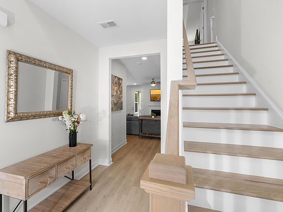 5th image of 8654 Windsor Hill Blvd