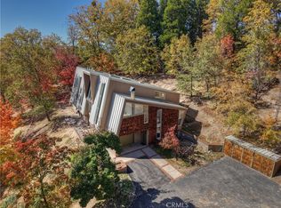 22 Holly Dr, Running Springs, CA 92382