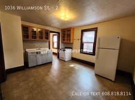 1036 Williamson St