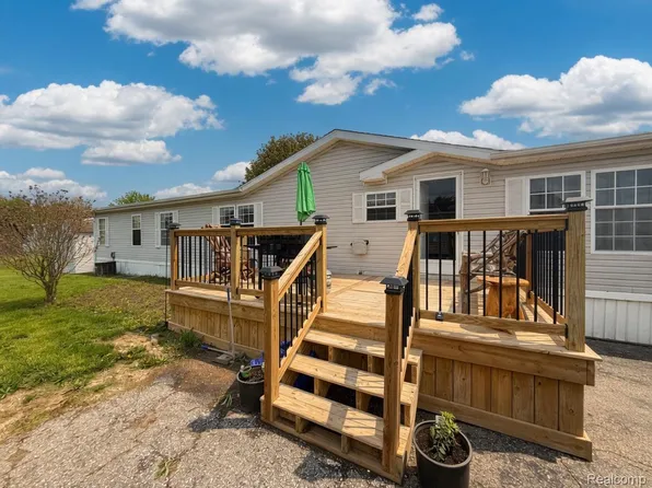 6988 McKean Rd Lot 220, Ypsilanti, MI 48197