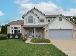 446 Windsor Dr, Oswego, IL