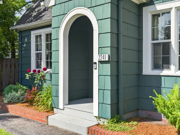 2241 SE 92nd Ave, Portland, OR 97216