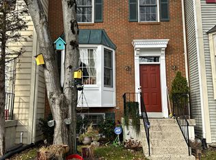 6046 Joust Ln, Alexandria, VA 22315
