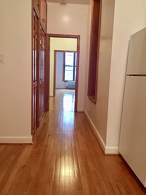 Rented by Warren T Real Estate Corp. | media 17