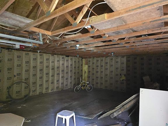 4th image of 3704 Sandberg Rd