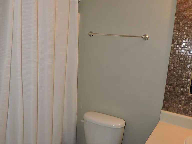 147 Creekview Dr — Photo 17