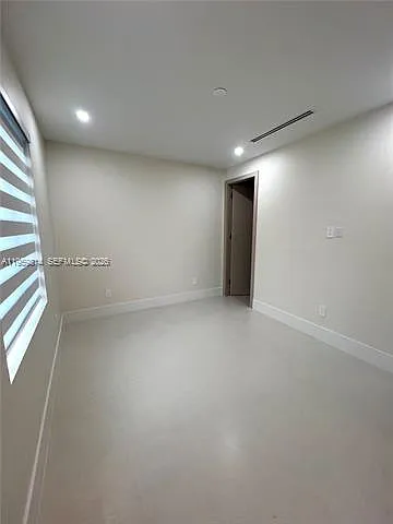 7850 SW 67th Ave — Photo 34