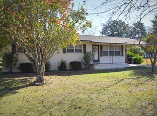 817 Maple St, Chipley, FL 32428