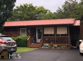 11 Sioux Rd, Cartersville, GA 30121