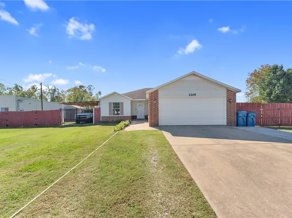2205 S Harvey Wakefield Ave, Pea Ridge, AR 72751