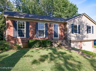 1105 Meadowridge Trl, Goshen, KY 40026
