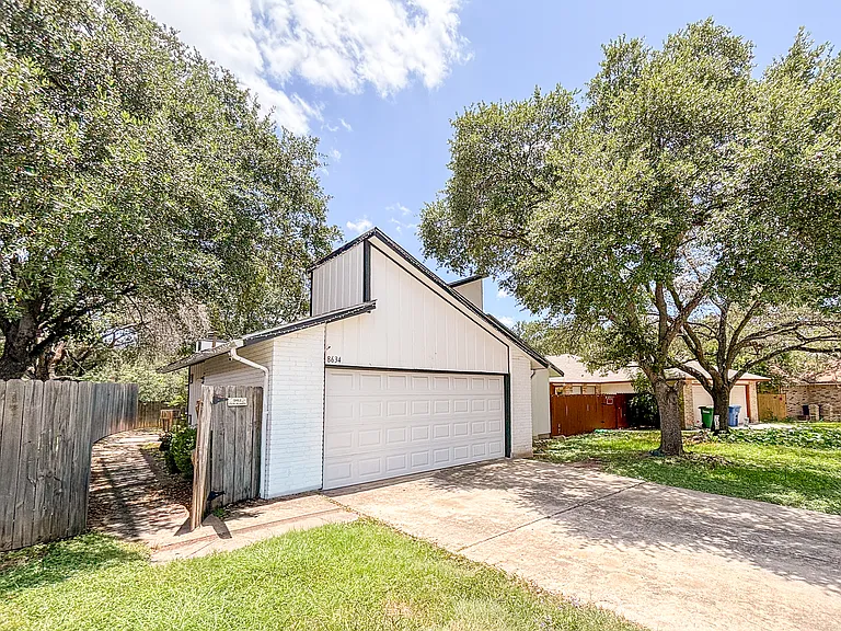 8634 Westgrove Dr — Photo 31