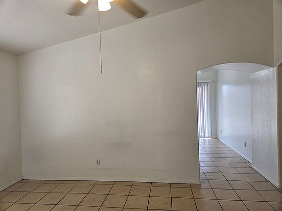 4th image of 11911 W Scotts Dr